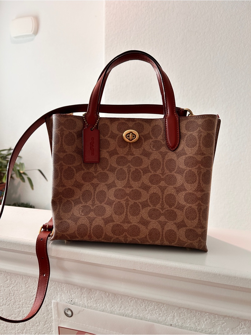 Coach Willow Tote 24 Signature Canvas